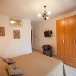Haidi House 3*