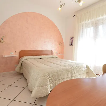 Haidi House 3* אג'רולה