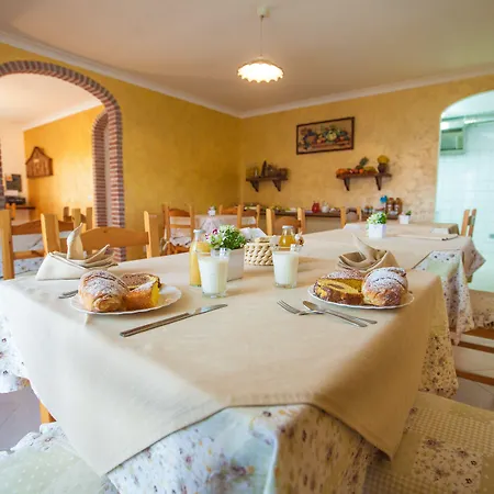 Haidi House לינה וארוחת בוקר אג'רולה