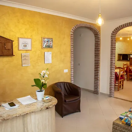 Haidi House 3* אג'רולה